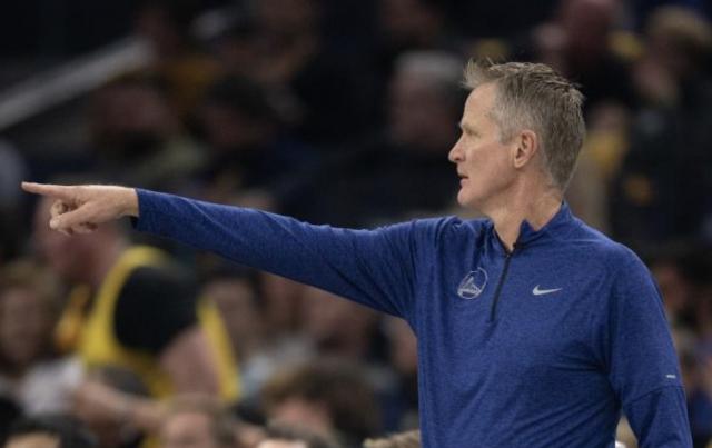 竞技宝官网-年轻人难堪大任 背靠背重负还得勇士的老将来扛