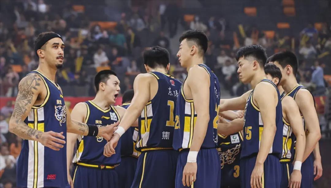 竞技宝官网-广东最让人失望的球员！曾是CBA最顶级射手，如今越打越差